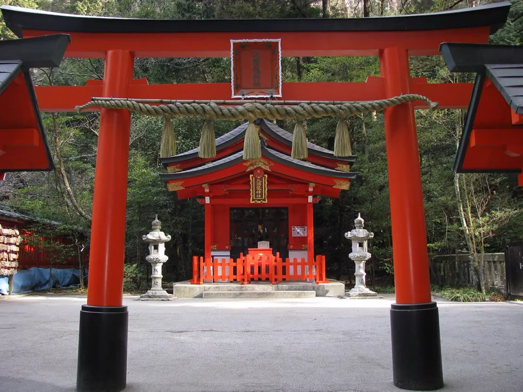 九頭龍神社（本宮）