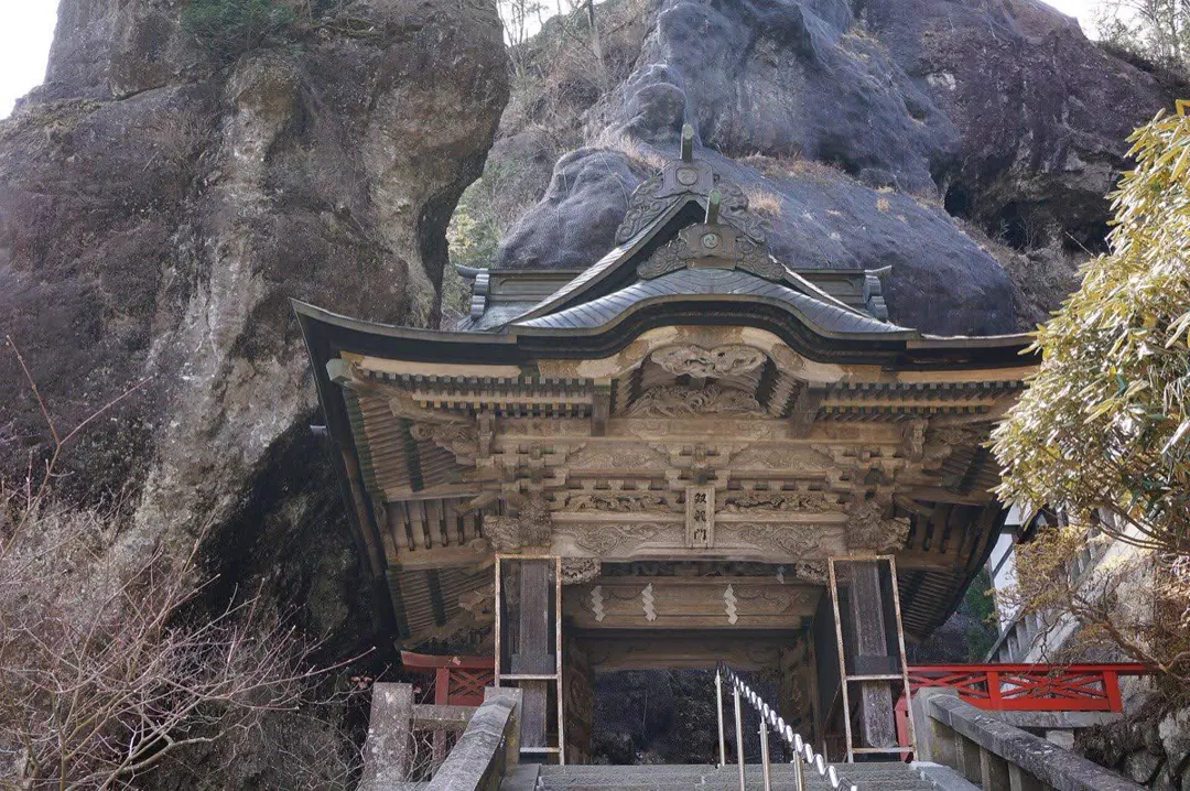 榛名神社
