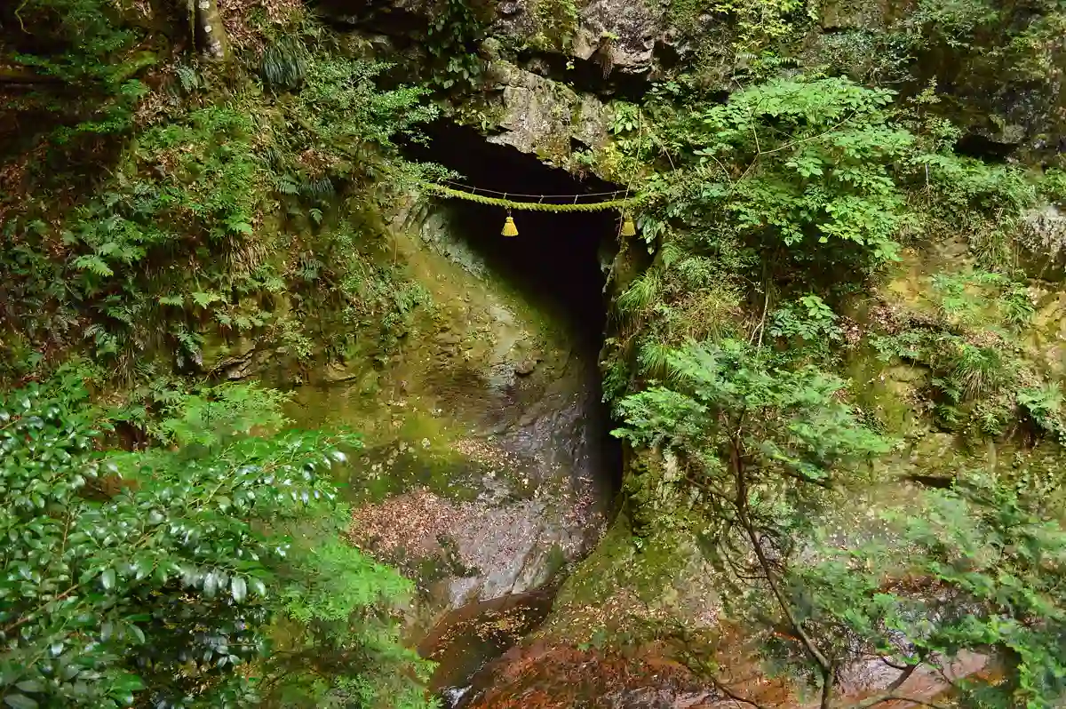 室生龍穴神社